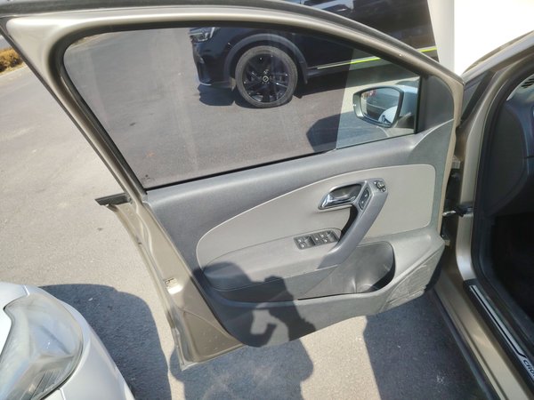 Volkswagen Polo 2014, 171900 км, за 6031 USD - фото 25