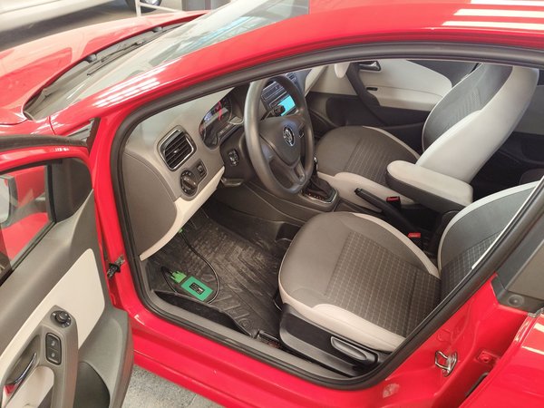 Volkswagen Polo 2014, 110600 км, за 6339 USD - фото 21