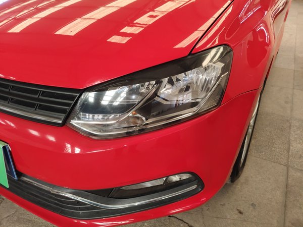 Volkswagen Polo 2014 1.6L Automatic Comfort Edition, 2014 года