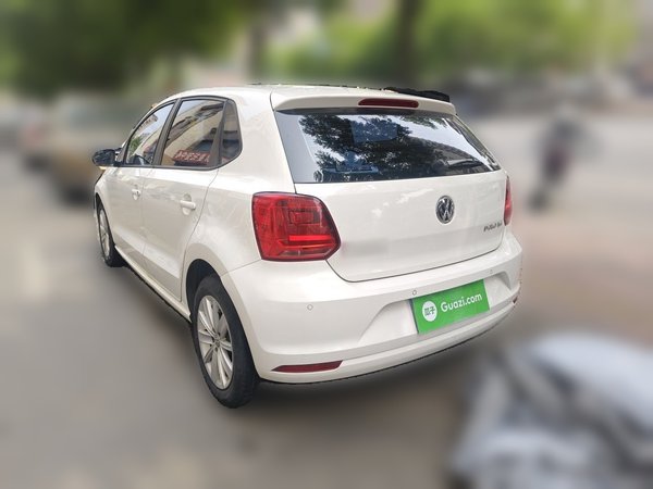 Volkswagen Polo 2014, 109900 км, за 3471 USD