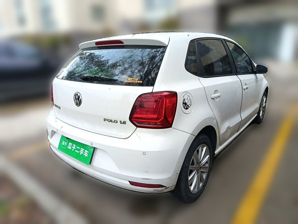 Volkswagen Polo · 2014 год