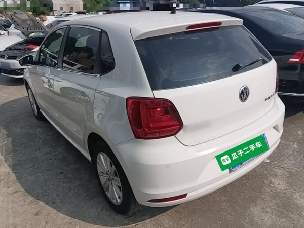 Volkswagen Polo 2014, 69400 км, за 6203 USD