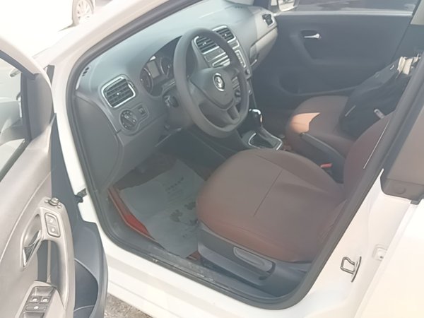Volkswagen Polo 2014, 69400 км, за 6203 USD - фото 19