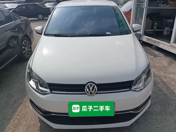 Volkswagen Polo 2014, 69400 км, за 6203 USD
