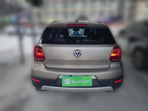 Volkswagen Polo 2014, 115100 км, за 4301 USD