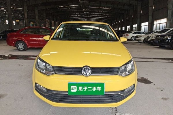 Volkswagen Polo 2014, за 5760 USD