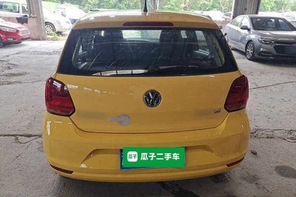 Volkswagen Polo 2014, за 5760 USD