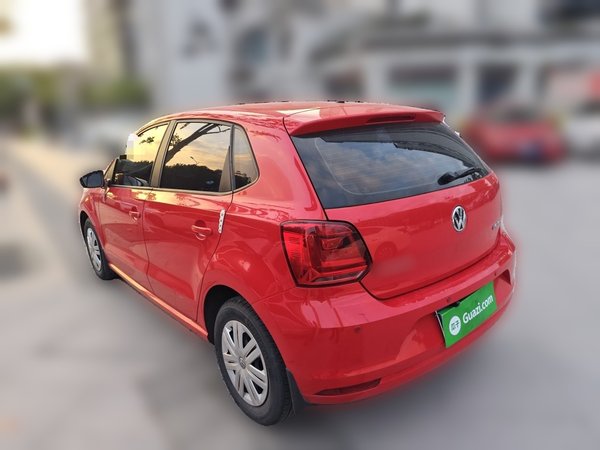 Volkswagen Polo 2016, 55500 км, за 6104 USD