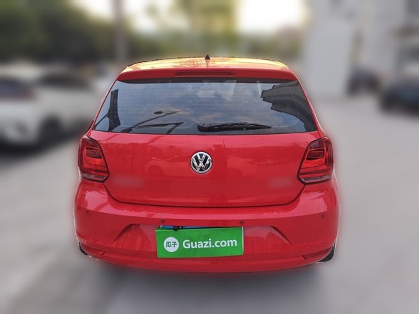Volkswagen Polo 2016, 55500 км, за 6104 USD