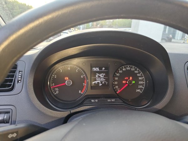 Volkswagen Polo 2016, 55500 км, за 6104 USD - фото 12