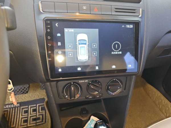 Volkswagen Polo 2016, 55500 км, за 6104 USD - фото 14