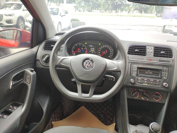 Volkswagen Polo 2016, 66500 км, за 5806 USD - фото 12