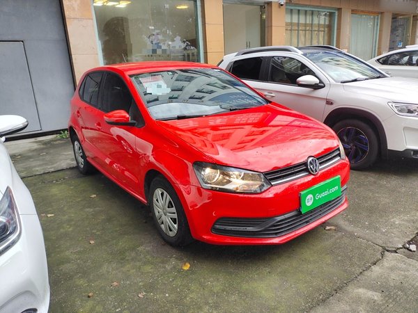 Volkswagen Polo 2016, 66500 км, за 5806 USD