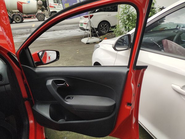 Volkswagen Polo 2016, 66500 км, за 5806 USD - фото 23