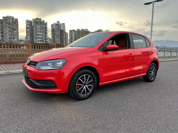 Volkswagen Polo 2016 1.4L Manual Fashion Model