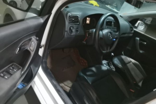 Volkswagen Polo 2016, 109300 км, за 6051 USD - фото 15