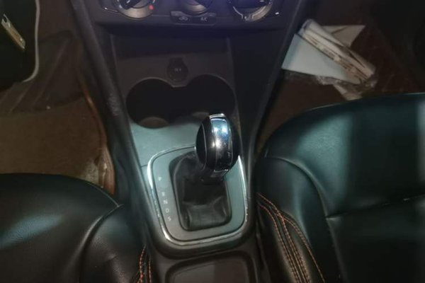 Volkswagen Polo 2016, 109300 км, за 6051 USD - фото 13