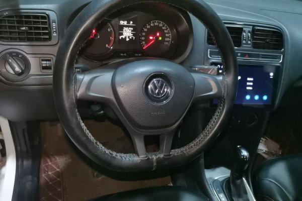 Volkswagen Polo 2016, 109300 км, за 6051 USD - фото 10