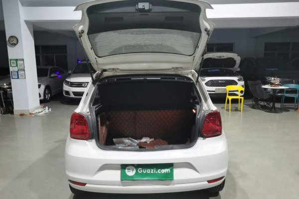 Volkswagen Polo 2016, 109300 км, за 6051 USD - фото 18