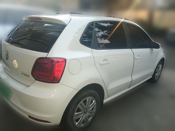 Volkswagen Polo 2016, 116100 км, за 3579 USD
