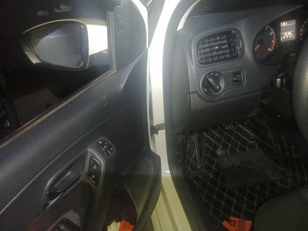 Volkswagen Polo 2016, 116100 км, за 3579 USD - фото 16