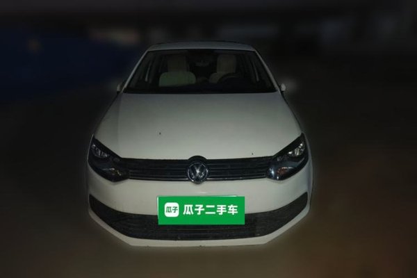 Volkswagen Polo 2016, 117100 км, за 3707 USD