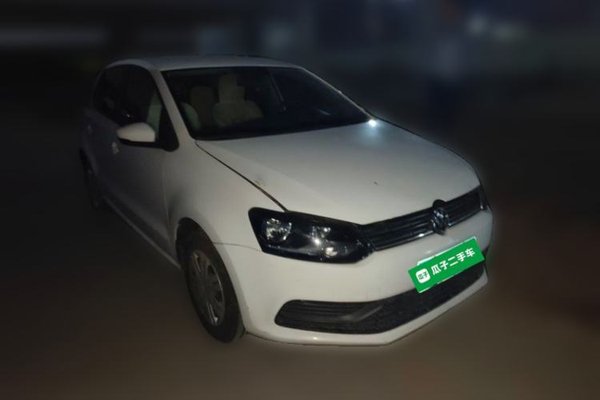 Volkswagen Polo 2016, 117100 км, за 3707 USD