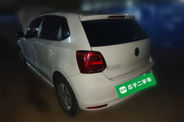 Volkswagen Polo 2016, 117100 км, за 3707 USD