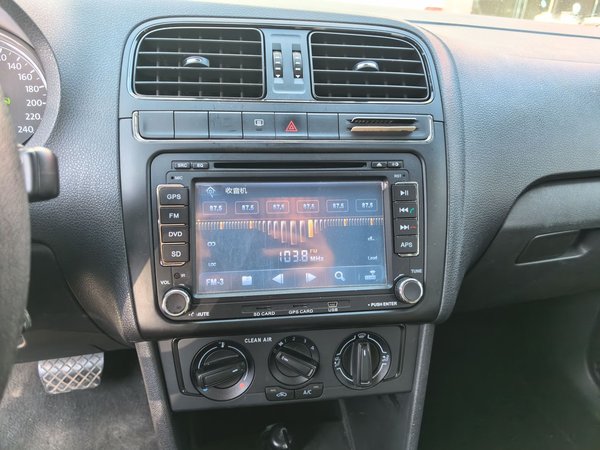 Volkswagen Polo 2016, 128100 км, за 5748 USD - фото 14