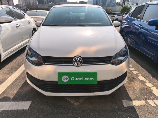 Volkswagen Polo 2016 1.4L Automatic Trendy Model, 2016 года