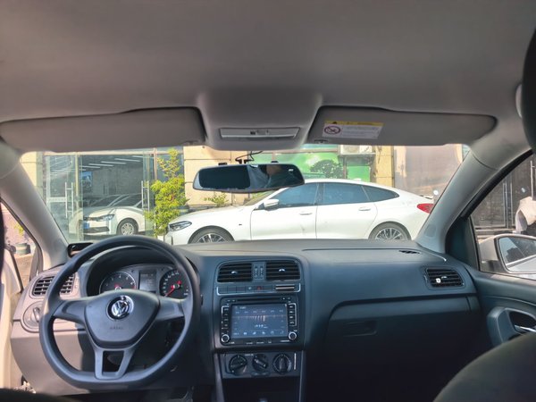 Volkswagen Polo 2016, 128100 км, за 5748 USD - фото 17