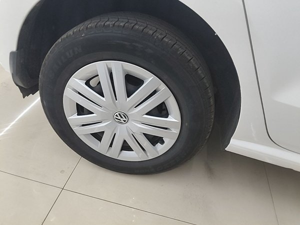 Volkswagen Polo 2016, 24100 км, за 6658 USD - фото 10
