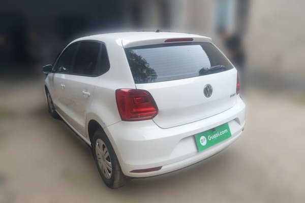 Volkswagen Polo 2016, 36400 км, за 4206 USD