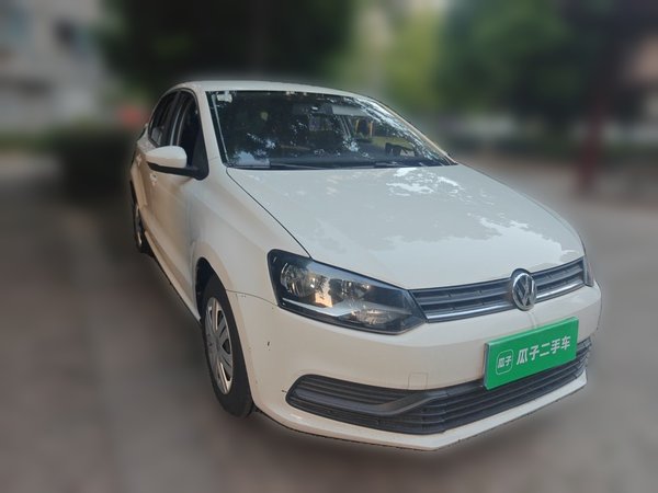 Volkswagen Polo 2016, 41100 км, за 4717 USD