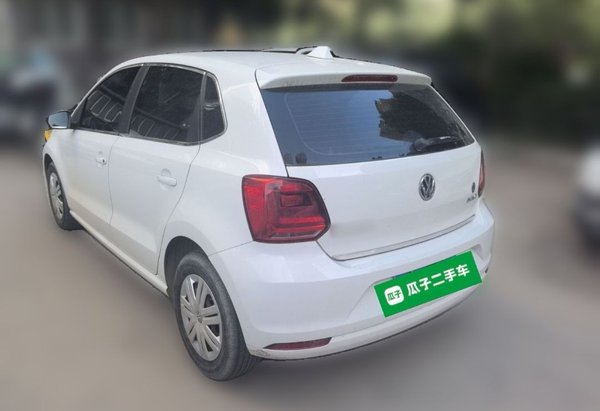 Volkswagen Polo 2016, 59800 км, за 7983 USD