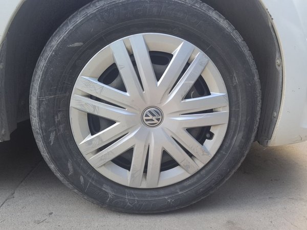Volkswagen Polo 2016, 59800 км, за 7983 USD