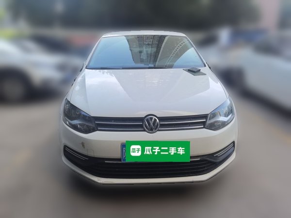 Volkswagen Polo 2016, 59800 км, за 7096 USD