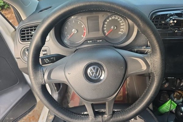 Volkswagen Polo 2016, 61100 км, за 4942 USD - фото 11
