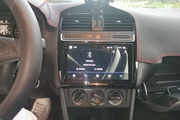 Volkswagen Polo 2016, 63000 км, за 5716 USD