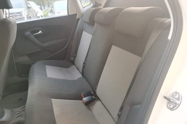 Volkswagen Polo 2016, 63000 км, за 5716 USD - фото 6