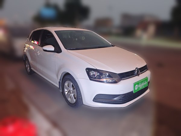 Volkswagen Polo 2016, 80100 км, за 4347 USD