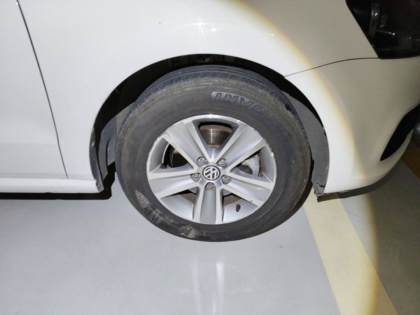 Volkswagen Polo 2016, 84200 км, за 4090 USD - фото 8