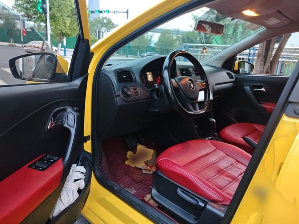 Volkswagen Polo 2016, 93900 км, за 5414 USD - фото 17