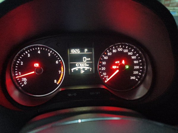 Volkswagen Polo 2016, 107600 км, за 4911 USD - фото 12