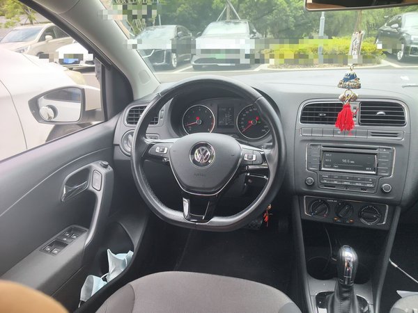 Volkswagen Polo 2016, 27300 км, за 5211 USD - фото 11