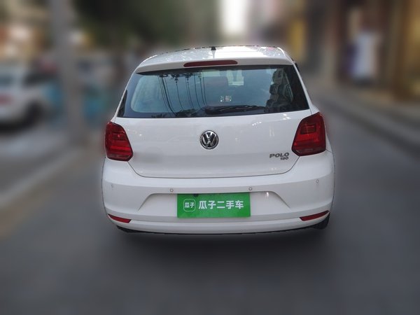 Volkswagen Polo 2016, 57699 км, за 5077 USD