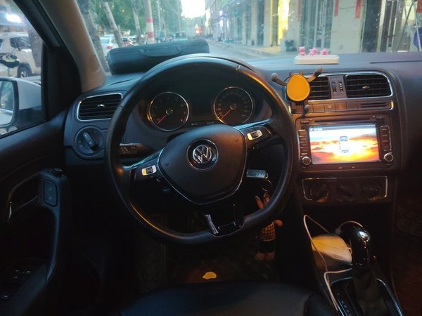 Volkswagen Polo 2016, 57699 км, за 5077 USD - фото 11