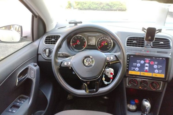Volkswagen Polo 2016, 59000 км, за 4978 USD - фото 11