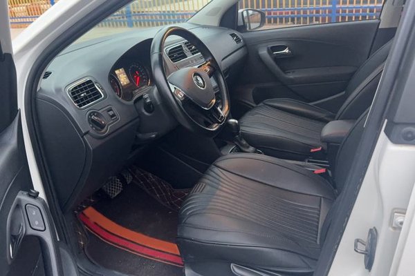 Volkswagen Polo 2016, 63600 км, за 8239 USD