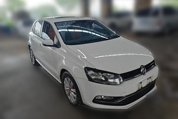 Volkswagen Polo 2016, 77400 км, за 6666 USD